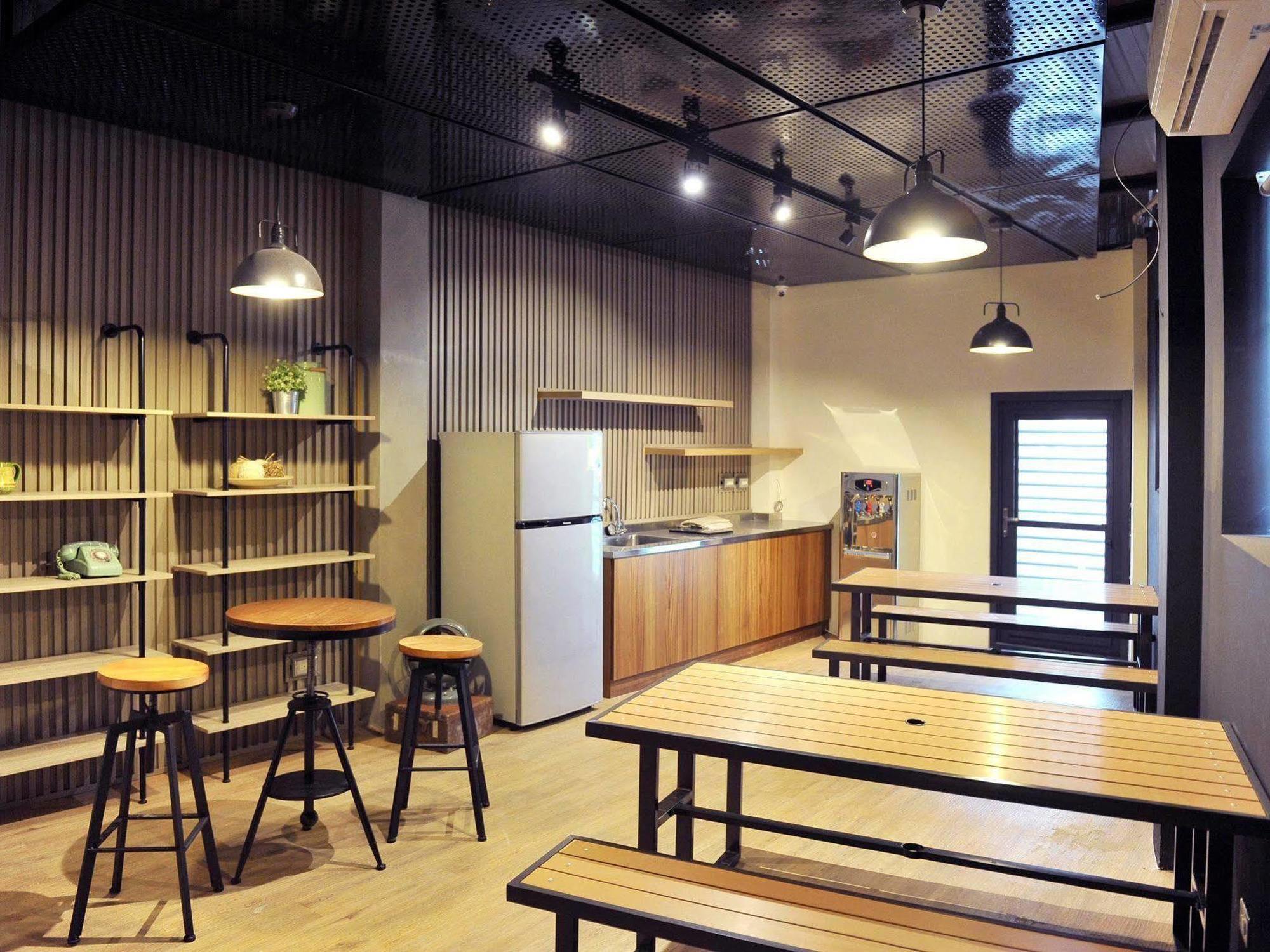 Partyo Hostel Taichung Dış mekan fotoğraf