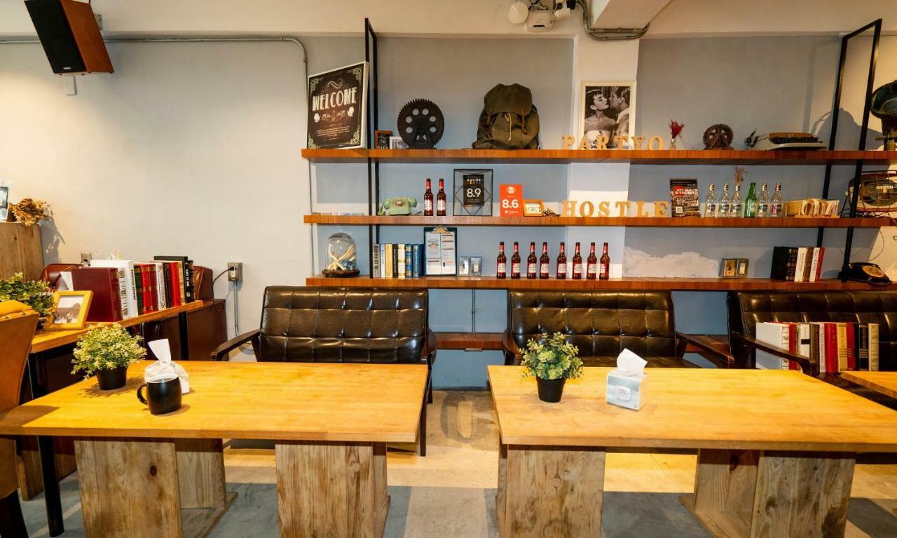 Partyo Hostel Taichung Dış mekan fotoğraf